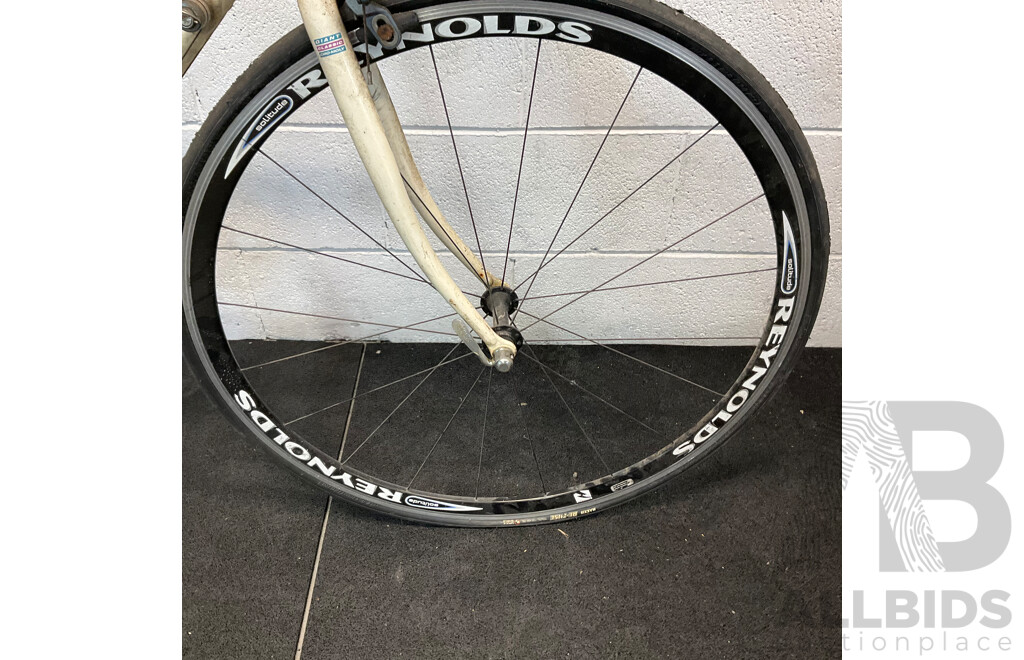 Vintage Giant Kronos Road Bike