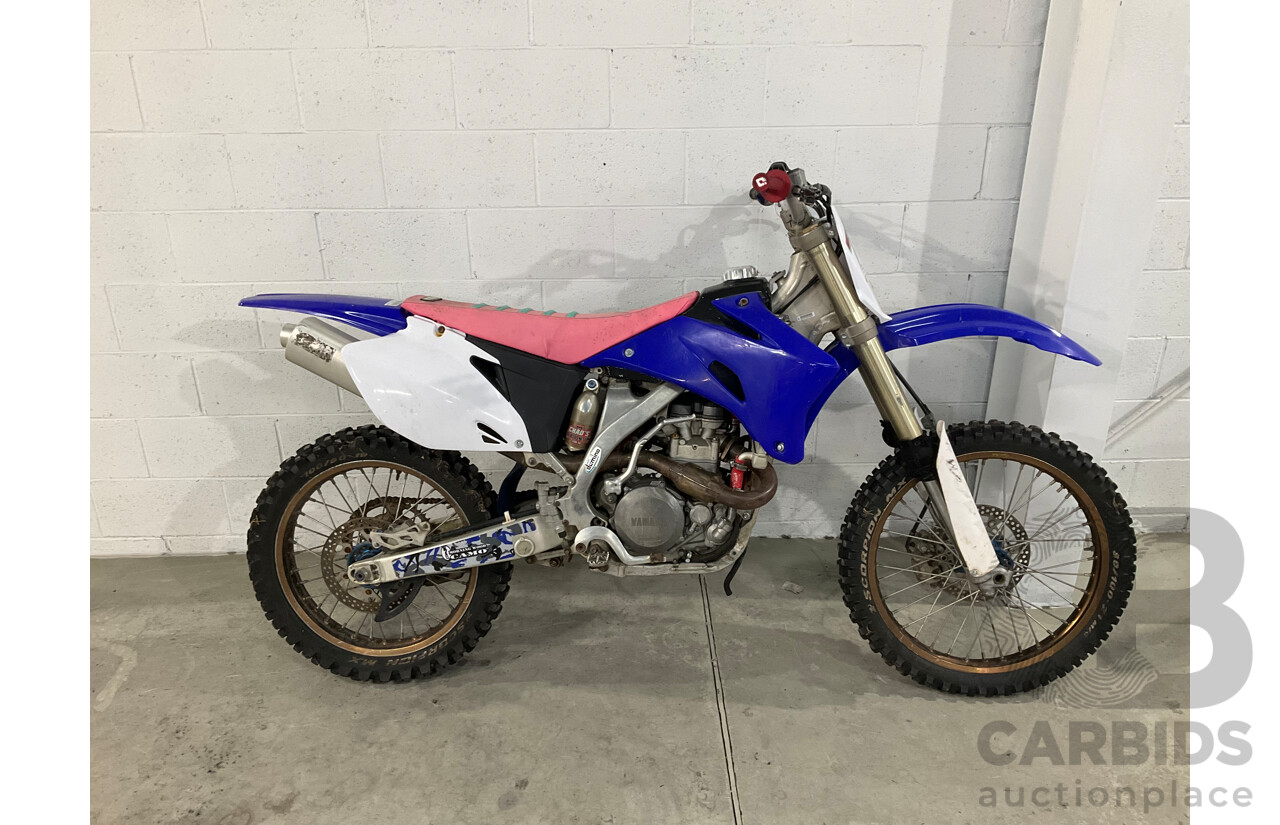 2006 Yamaha YZ450F  Dirt Bike