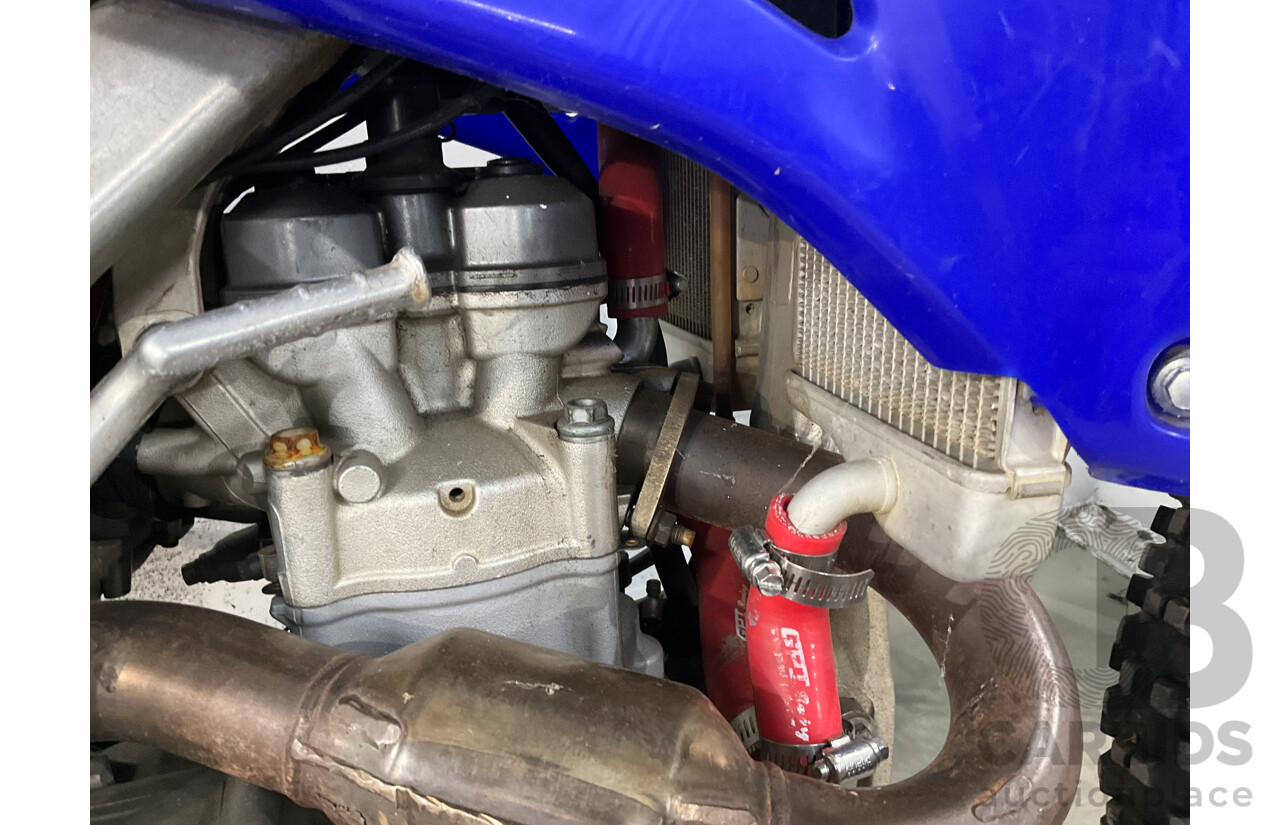 2006 Yamaha YZ450F  Dirt Bike