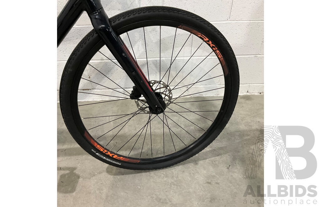 SPECIALIZED Sirrus Bike - Size XL