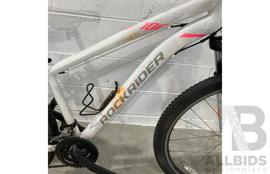 Decathlon Rockrider ST-100 Mountain Bike -Size M - White