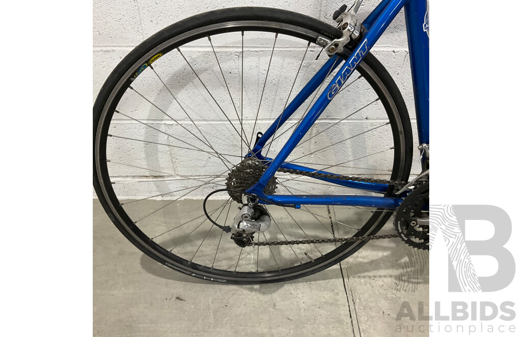 Giant OCR2 Road Bike - Blue/Silver