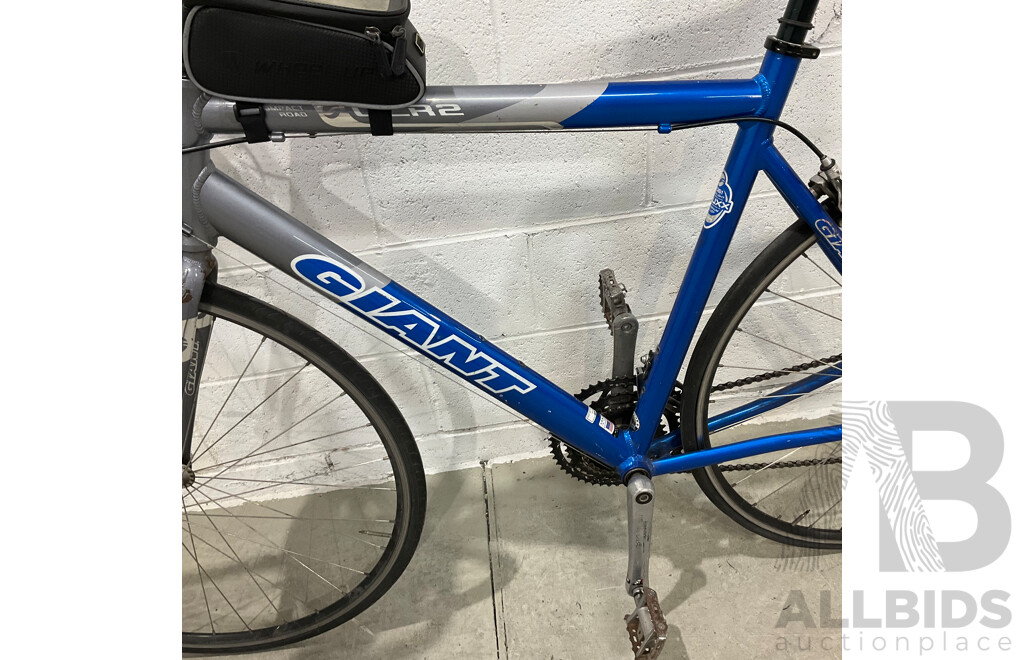 Giant OCR2 Road Bike - Blue/Silver