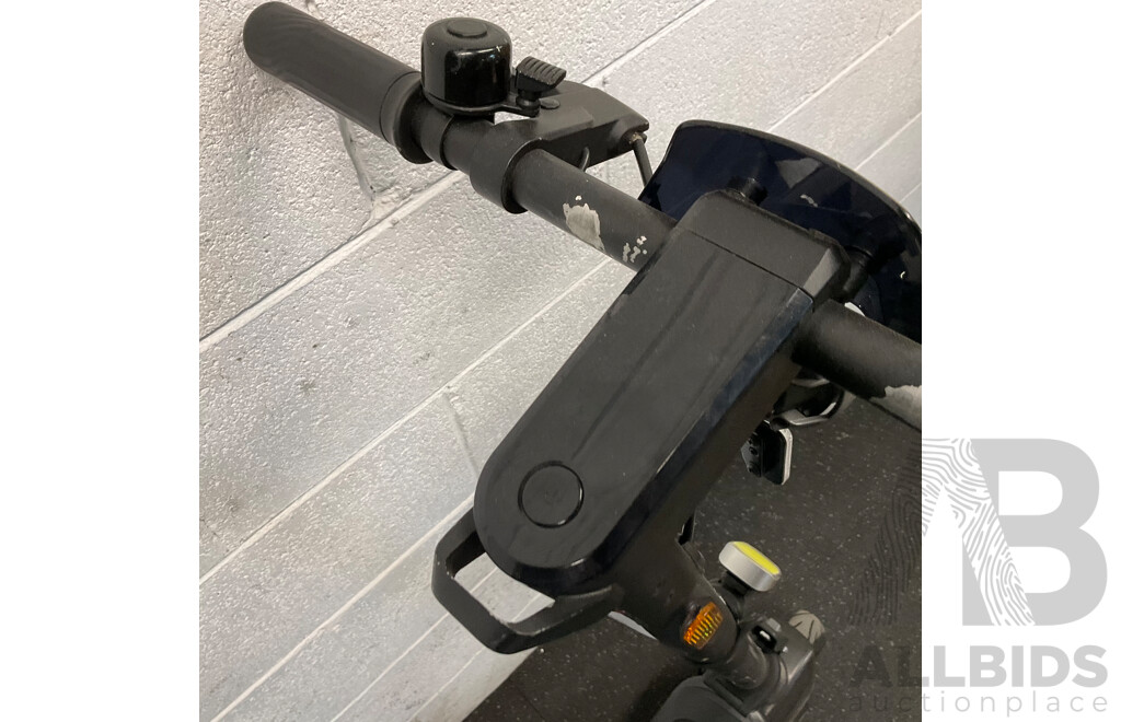 NIU Kick Scooter KQi3 Sport