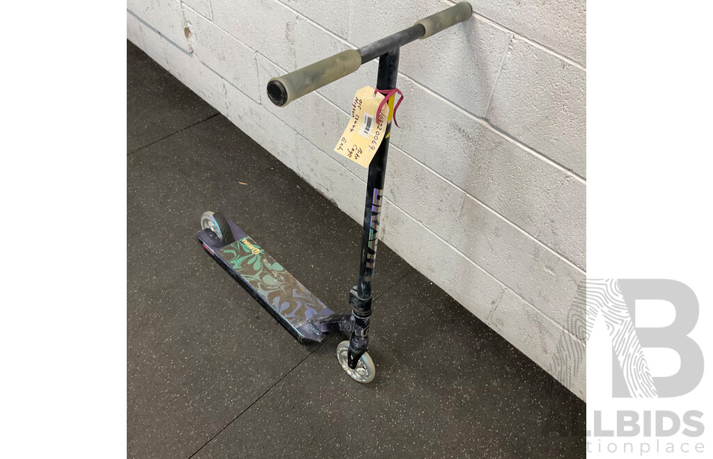 RIVAL Pro-Series Scooter