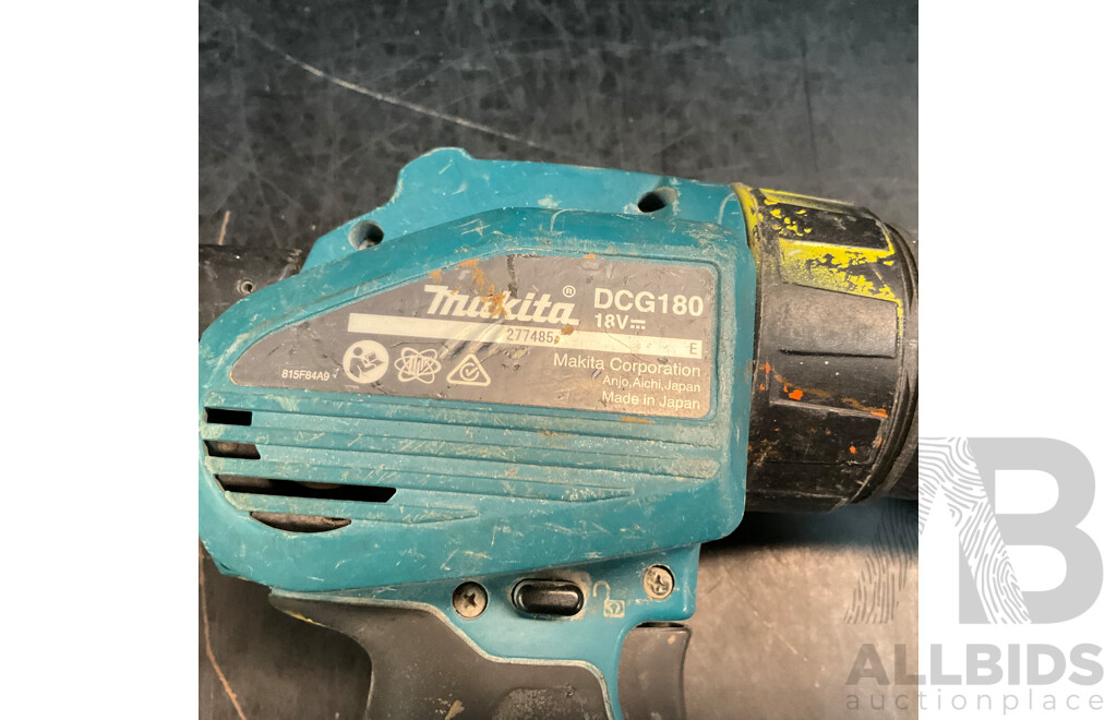 Makita DCG180 Caulking Gun & TW004G Impact Wrench with Battery & 2 AEG X 6.0Ah Force Batteries