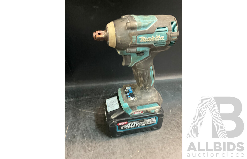 Makita DCG180 Caulking Gun & TW004G Impact Wrench with Battery & 2 AEG X 6.0Ah Force Batteries