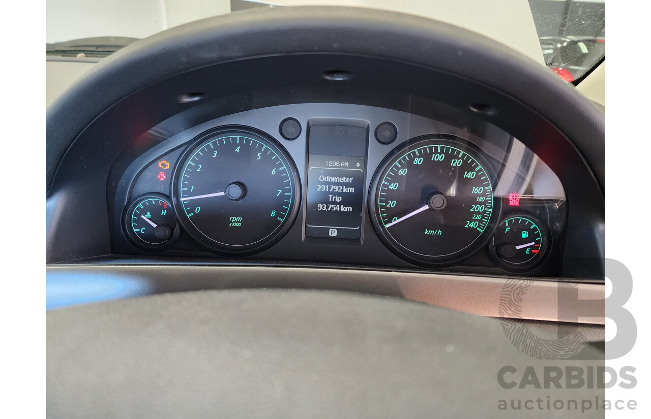 5/2010 Holden Commodore International VE MY10 4d Sedan Gold 3.0L