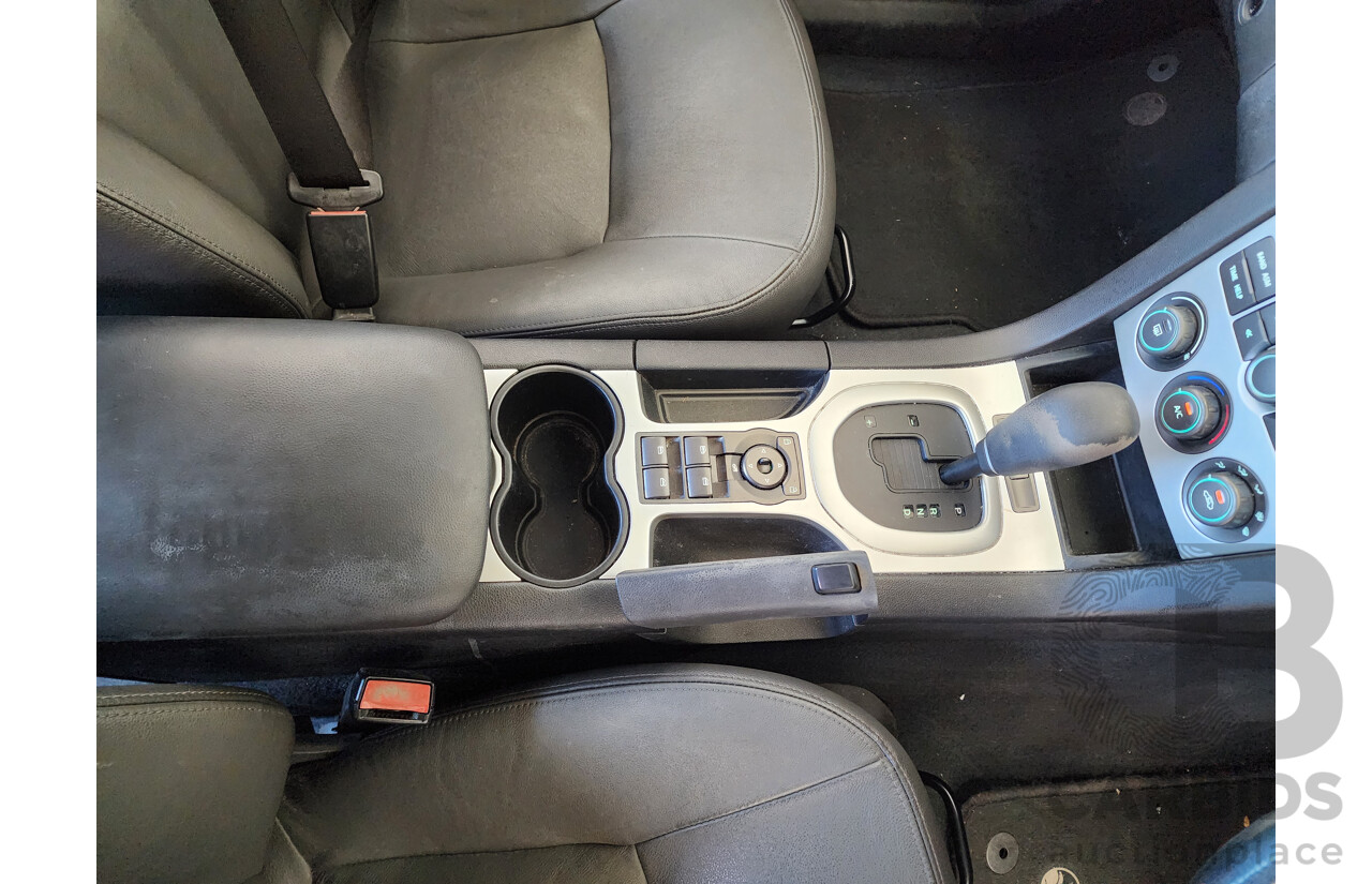 5/2010 Holden Commodore International VE MY10 4d Sedan Gold 3.0L