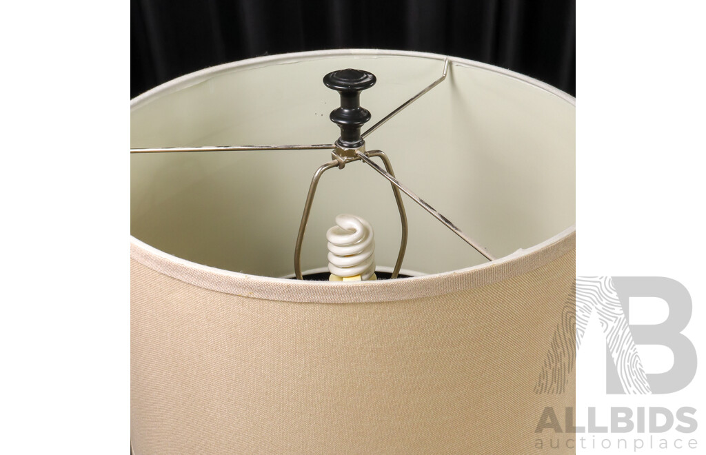 Frencg Style Metal Floor Lamp with Fabric Shade