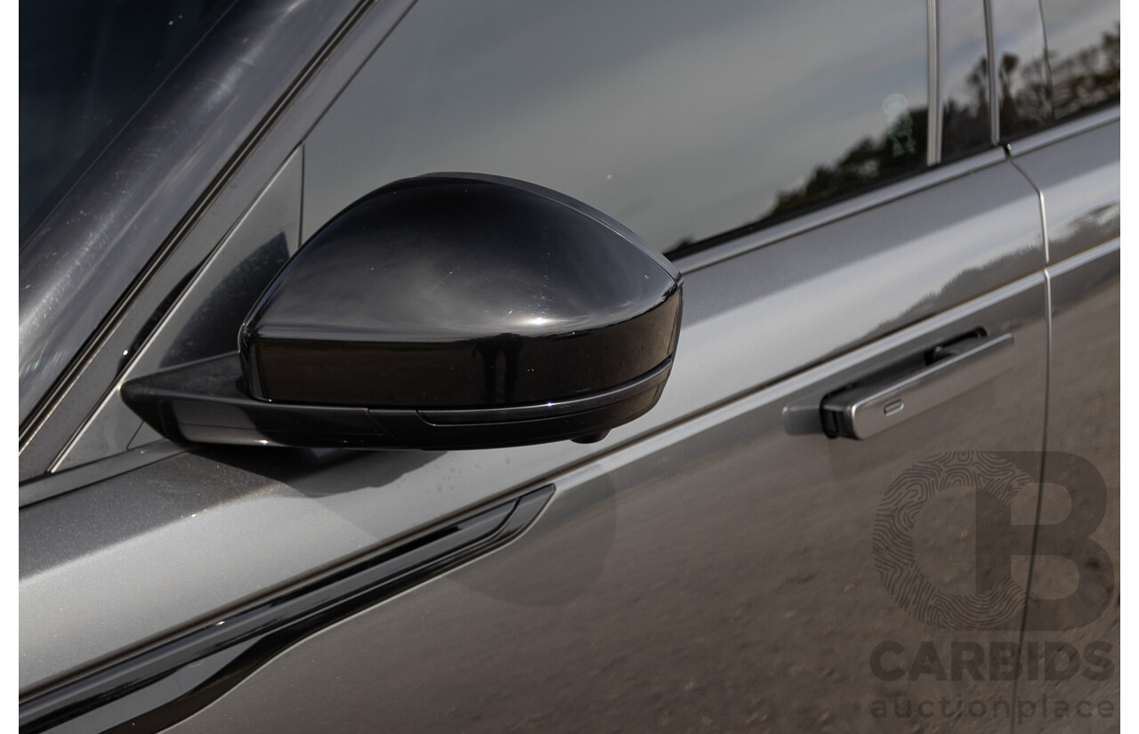 12/2017 Land Rover Range Rover Velar D300 HSE R-Dynamic (AWD) L560 MY18 4d Wagon Ammonite Grey Metallic Twin Turbo Diesel V6 3.0L