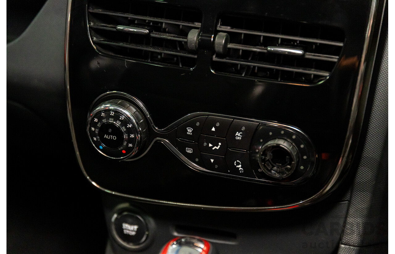 9/2014 Renault Clio RS 200 Sport X98 5d Hatchback Deep Black Metallic Turbo 1.6L