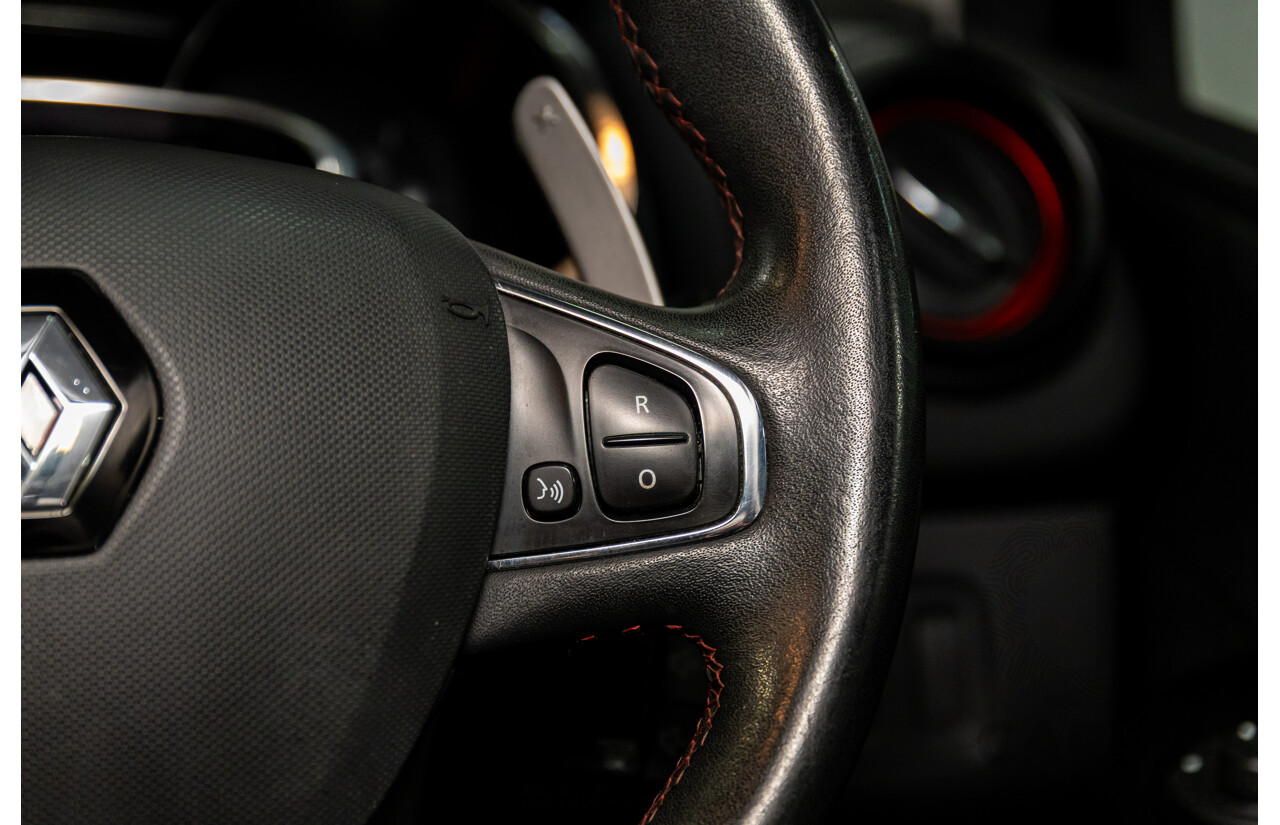 9/2014 Renault Clio RS 200 Sport X98 5d Hatchback Deep Black Metallic Turbo 1.6L