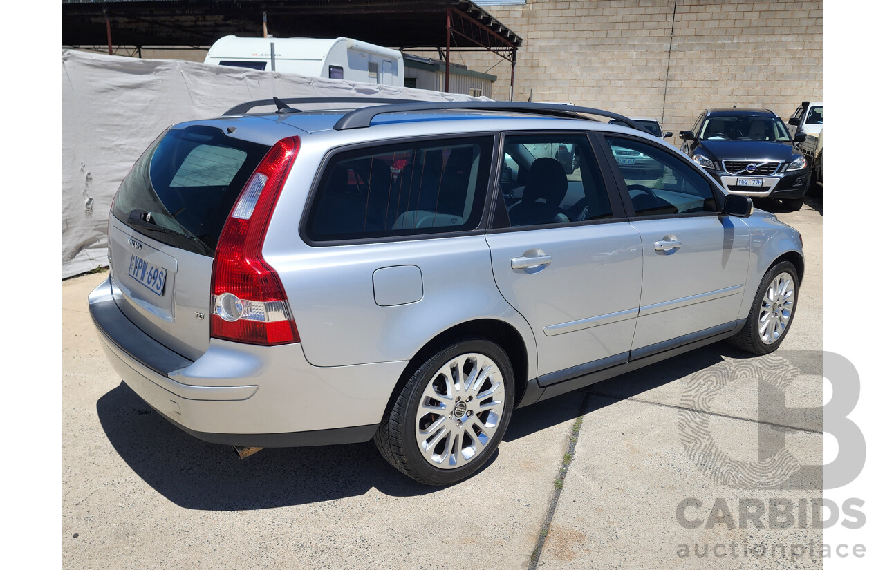 9/2005 Volvo V50 T5 MS 4d Wagon Silver 2.5L