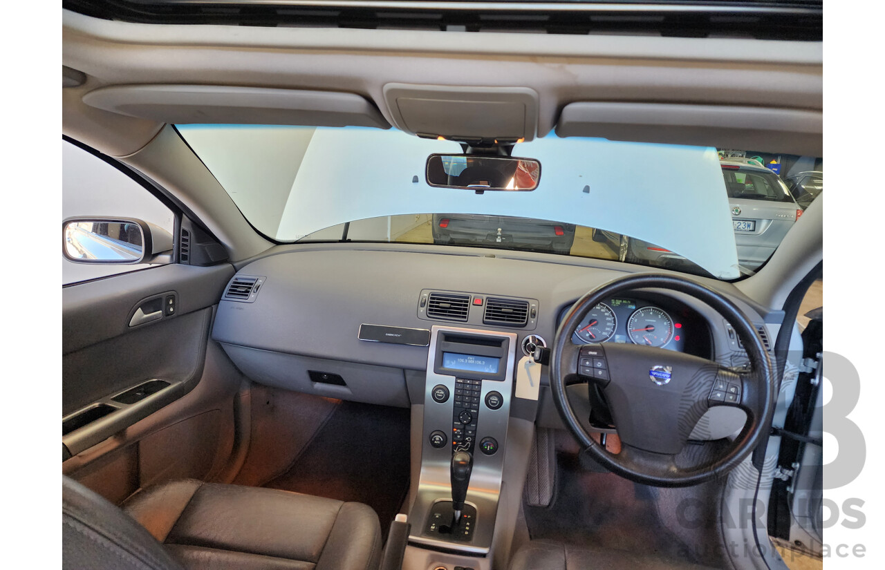 9/2005 Volvo V50 T5 MS 4d Wagon Silver 2.5L