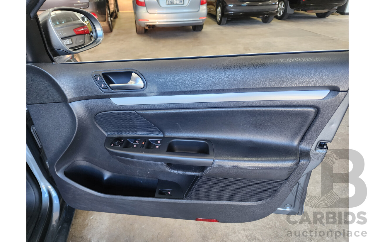 9/2010 Volkswagen Jetta 125 TDI Highline 1KM MY10 4d Sedan Grey 2.0L