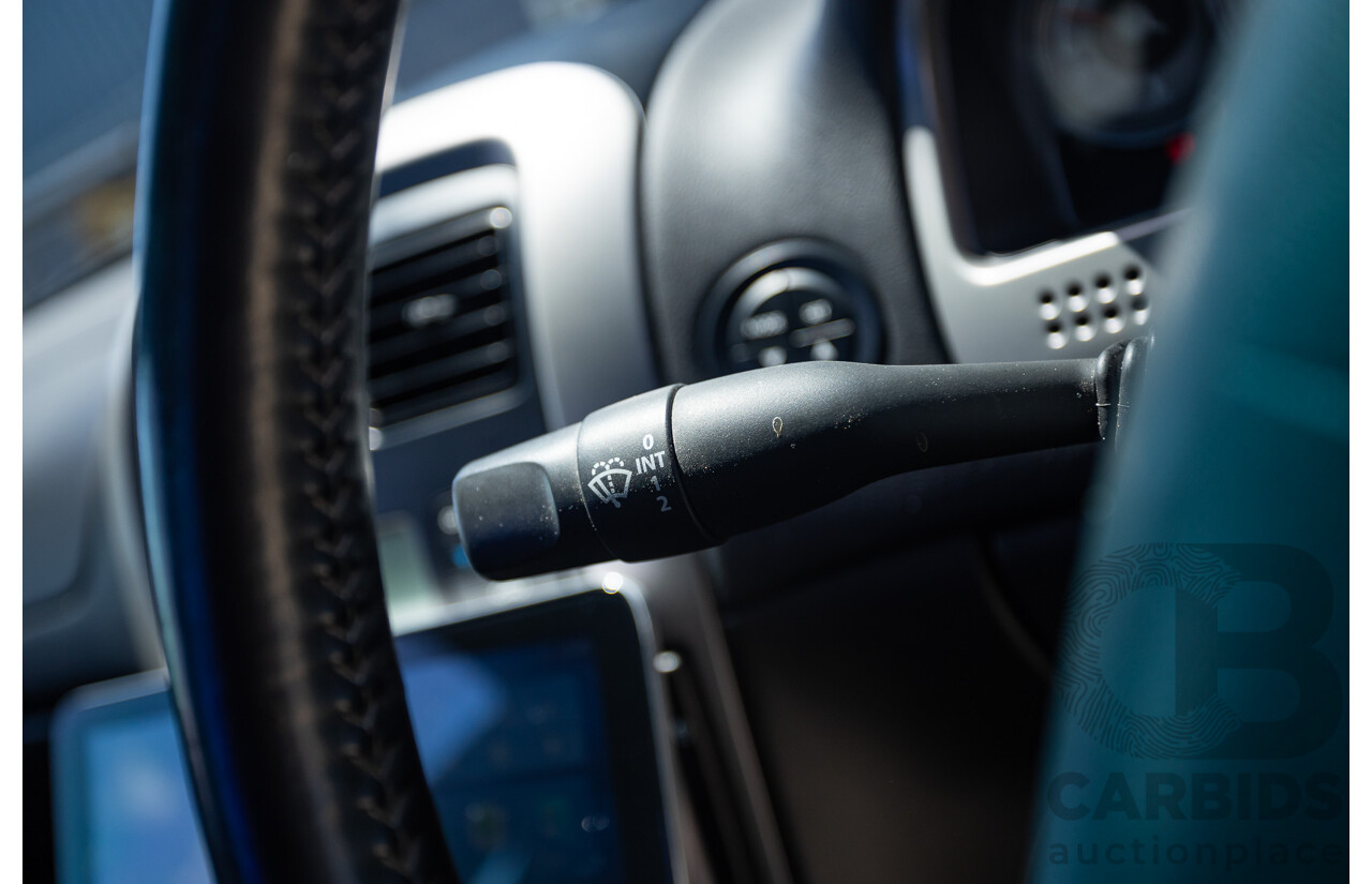 8/2005 Holden Commodore SS VZ Utility Heron White 5.7L V8