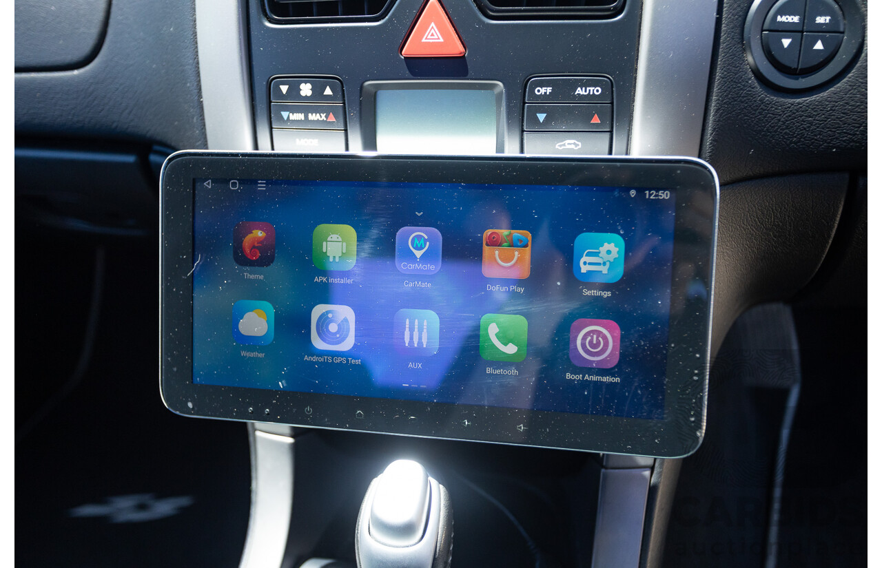 8/2005 Holden Commodore SS VZ Utility Heron White 5.7L V8