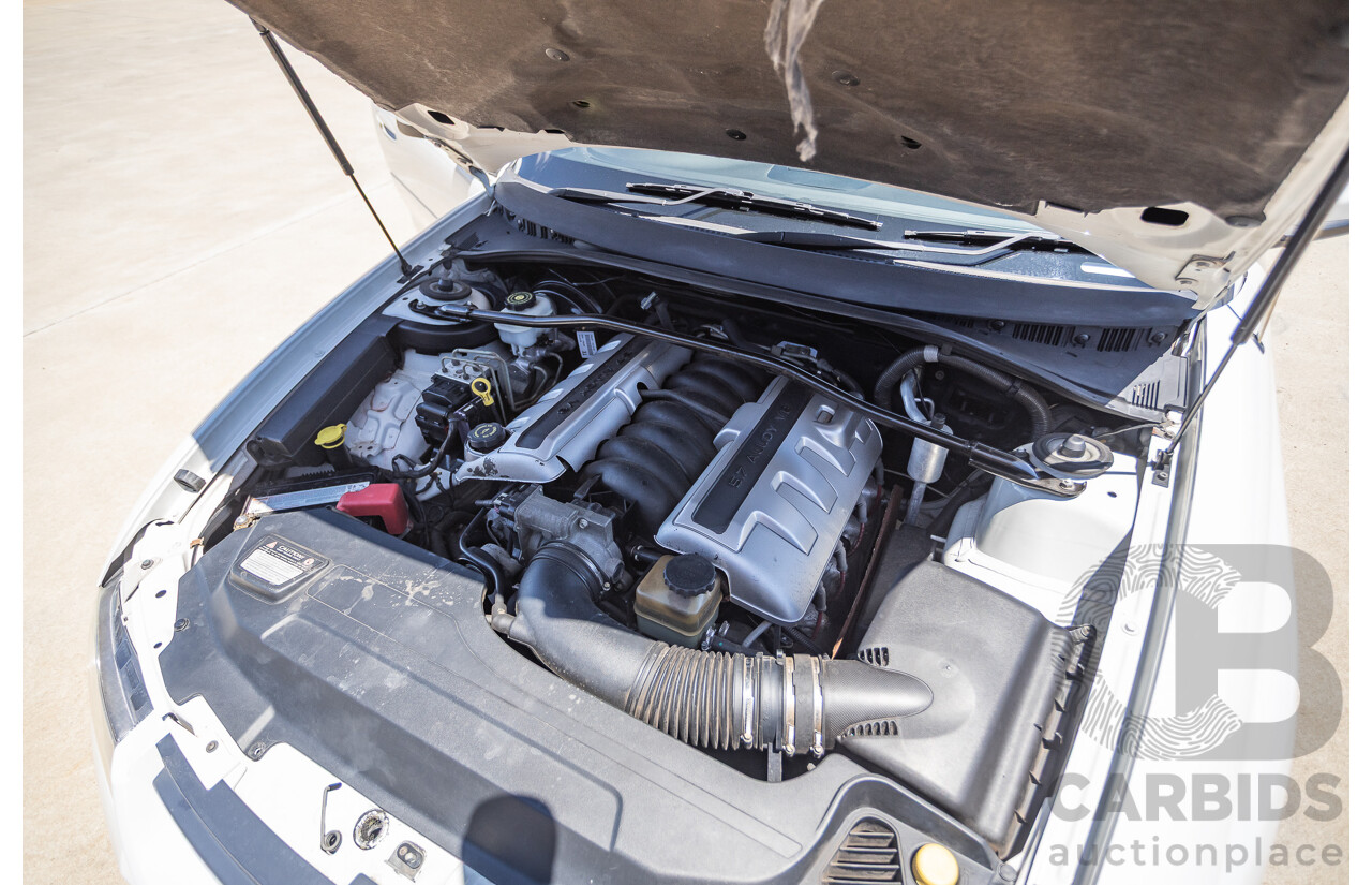 8/2005 Holden Commodore SS VZ Utility Heron White 5.7L V8