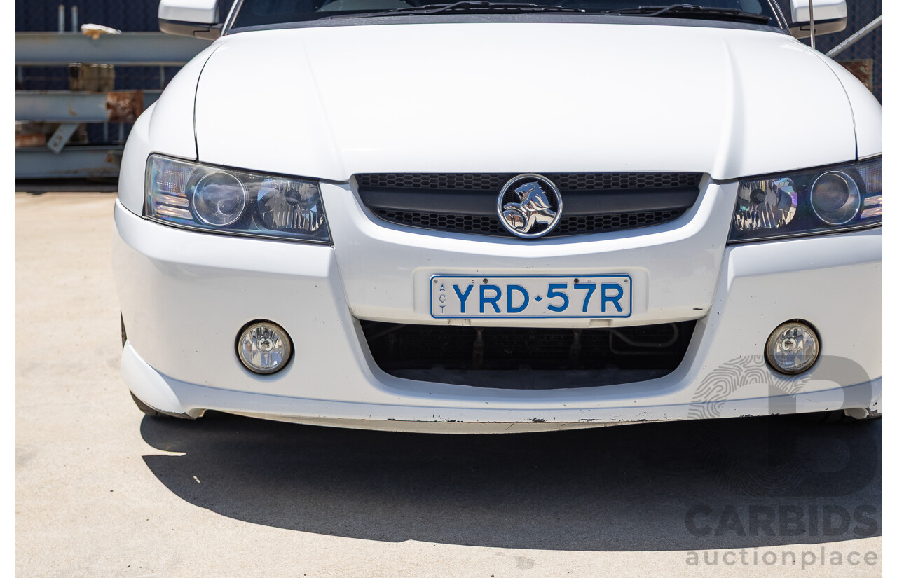 8/2005 Holden Commodore SS VZ Utility Heron White 5.7L V8