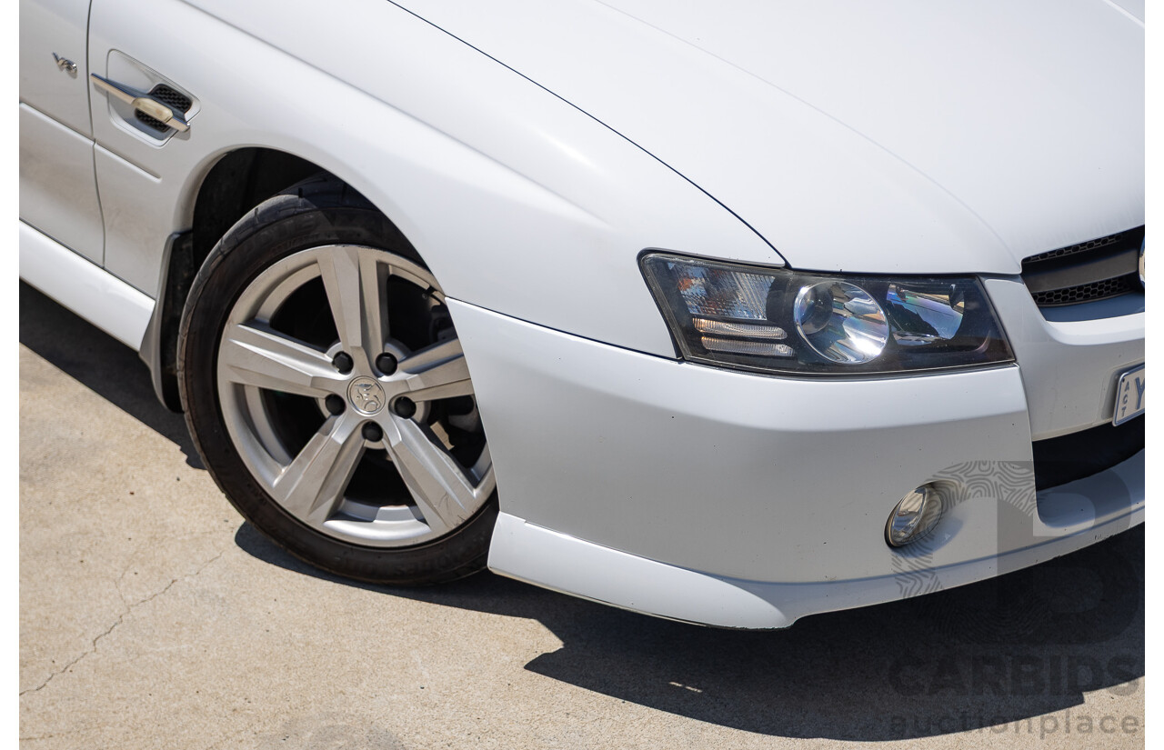 8/2005 Holden Commodore SS VZ Utility Heron White 5.7L V8