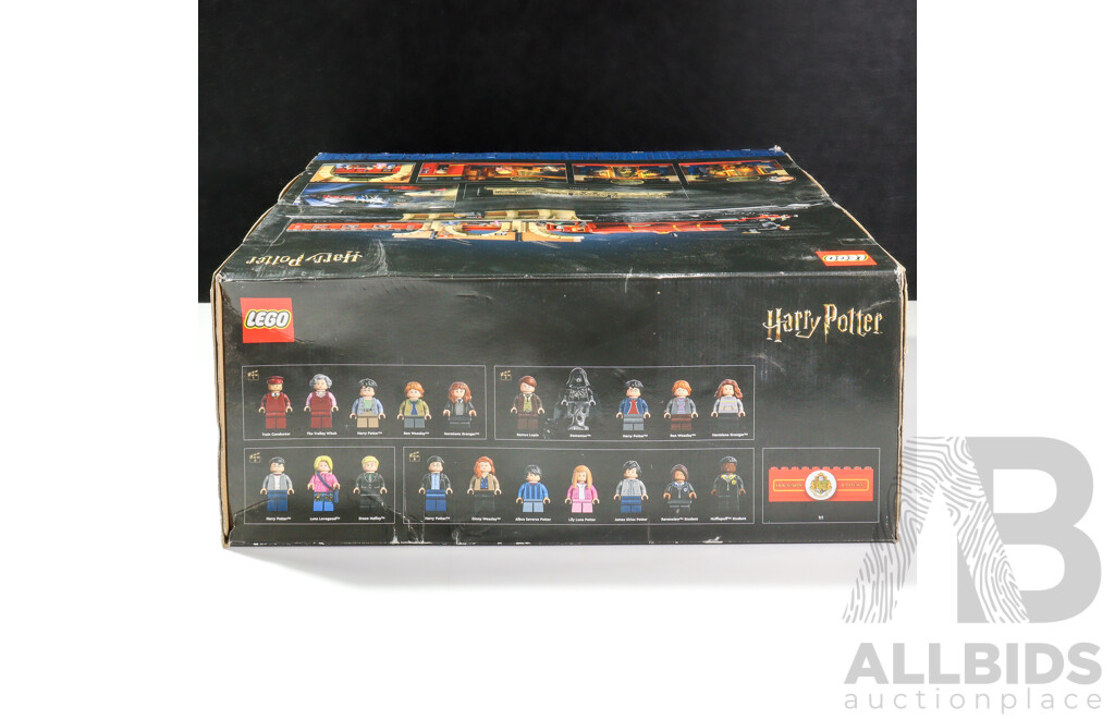 Boxed Lego Hogwarts Express Collectors Edition 76405