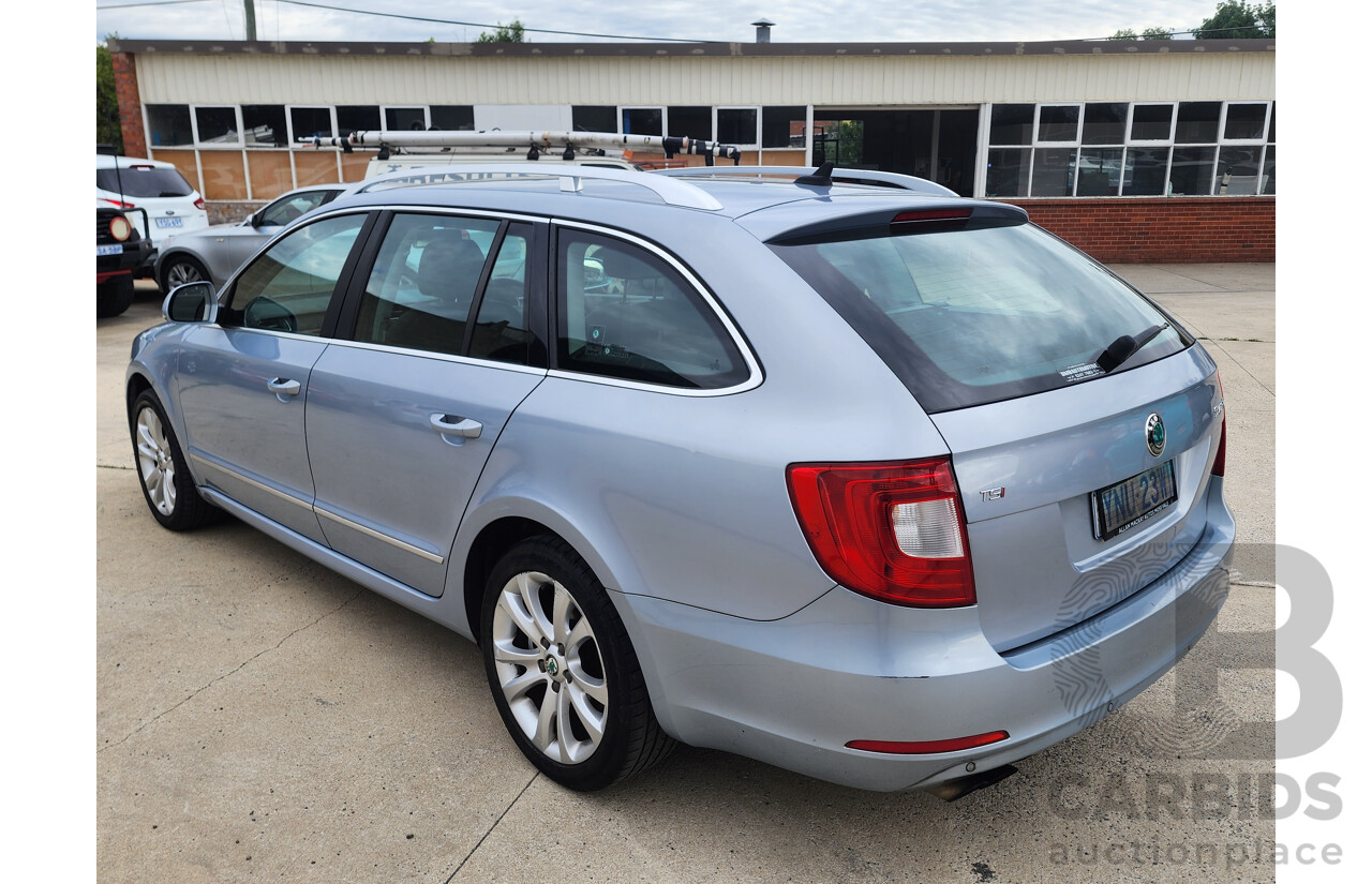2/2014 Skoda Superb 118 TSI Elegance 3T MY13 4d Wagon Silver 1.8L