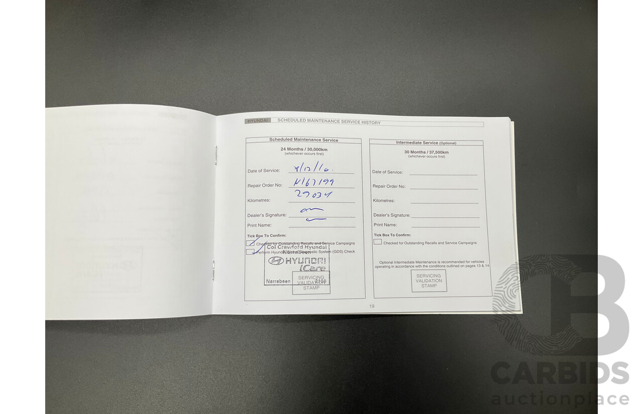 10/2014 Hyundai i30 SE GD MY14 5d Hatchback Sleek Silver 1.8L