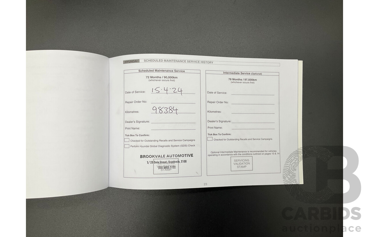 10/2014 Hyundai i30 SE GD MY14 5d Hatchback Sleek Silver 1.8L