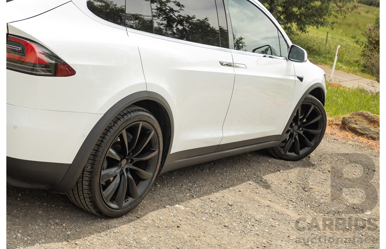 11/2016 Tesla Model X 90D (AWD) 75XB MY17 4d Wagon Pearl White Dedicated Electric EV 315kw - 7 Seater
