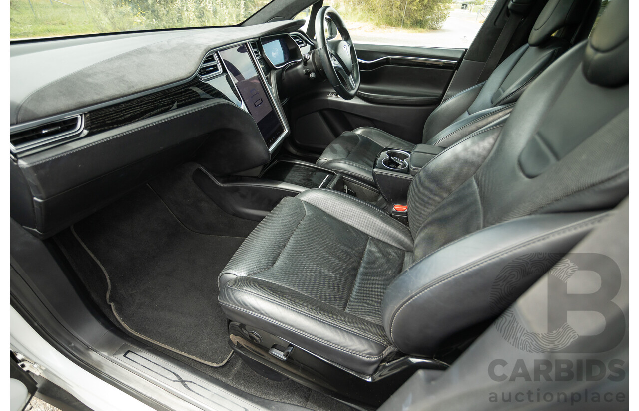 11/2016 Tesla Model X 90D (AWD) 75XB MY17 4d Wagon Pearl White Dedicated Electric EV 315kw - 7 Seater