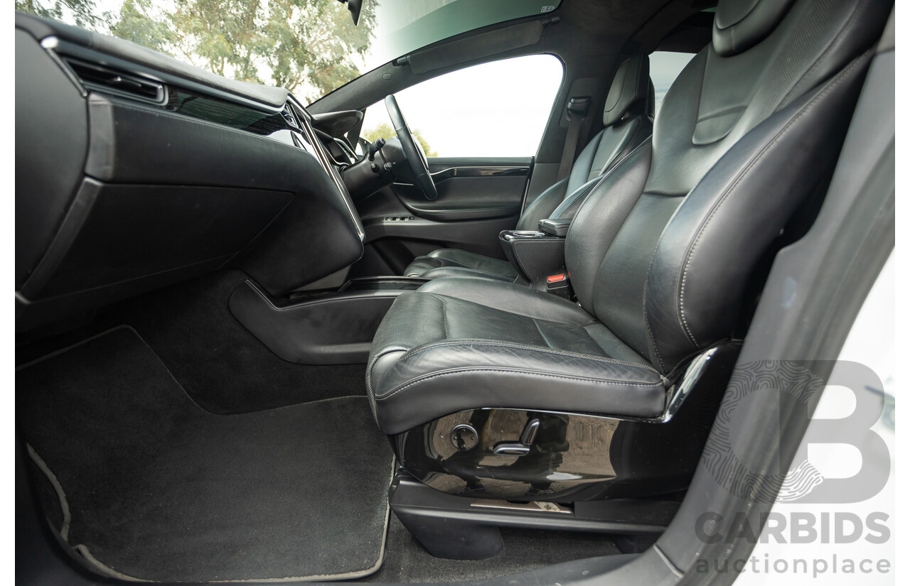 11/2016 Tesla Model X 90D (AWD) 75XB MY17 4d Wagon Pearl White Dedicated Electric EV 315kw - 7 Seater