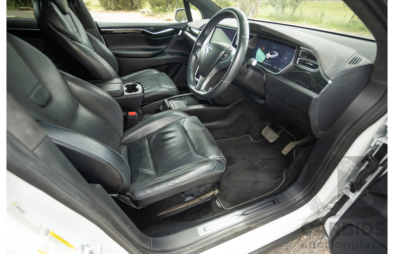 11/2016 Tesla Model X 90D (AWD) 75XB MY17 4d Wagon Pearl White Dedicated Electric EV 315kw - 7 Seater