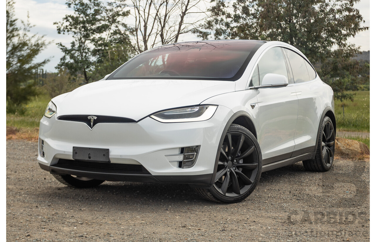 11/2016 Tesla Model X 90D (AWD) 75XB MY17 4d Wagon Pearl White Dedicated Electric EV 315kw - 7 Seater