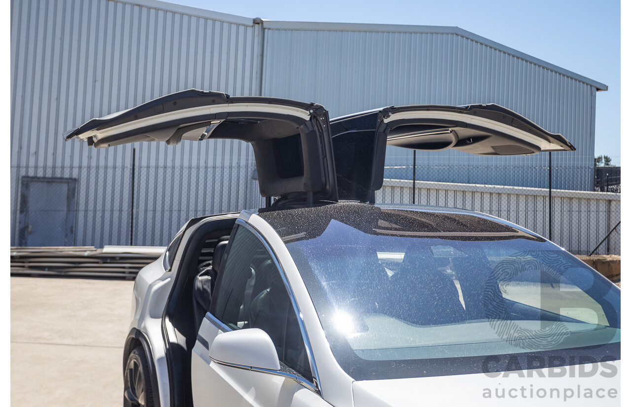 11/2016 Tesla Model X 90D (AWD) 75XB MY17 4d Wagon Pearl White Dedicated Electric EV 315kw - 7 Seater