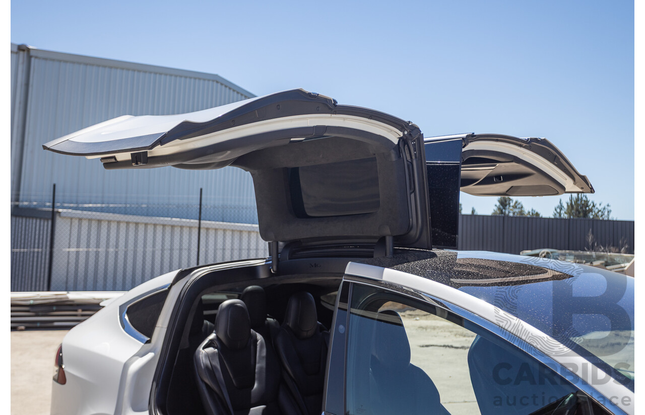11/2016 Tesla Model X 90D (AWD) 75XB MY17 4d Wagon Pearl White Dedicated Electric EV 315kw - 7 Seater
