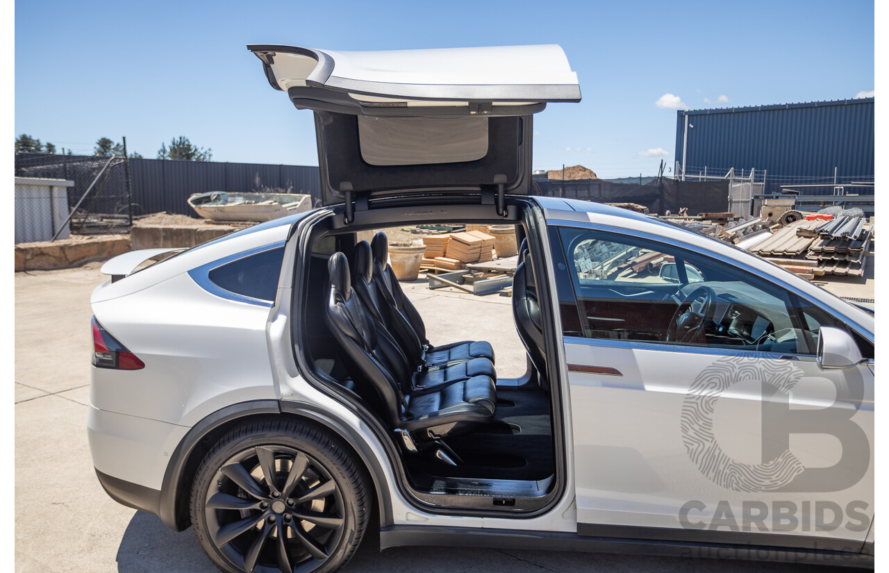 11/2016 Tesla Model X 90D (AWD) 75XB MY17 4d Wagon Pearl White Dedicated Electric EV 315kw - 7 Seater