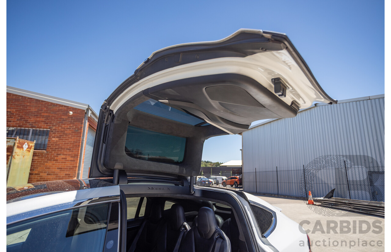 11/2016 Tesla Model X 90D (AWD) 75XB MY17 4d Wagon Pearl White Dedicated Electric EV 315kw - 7 Seater