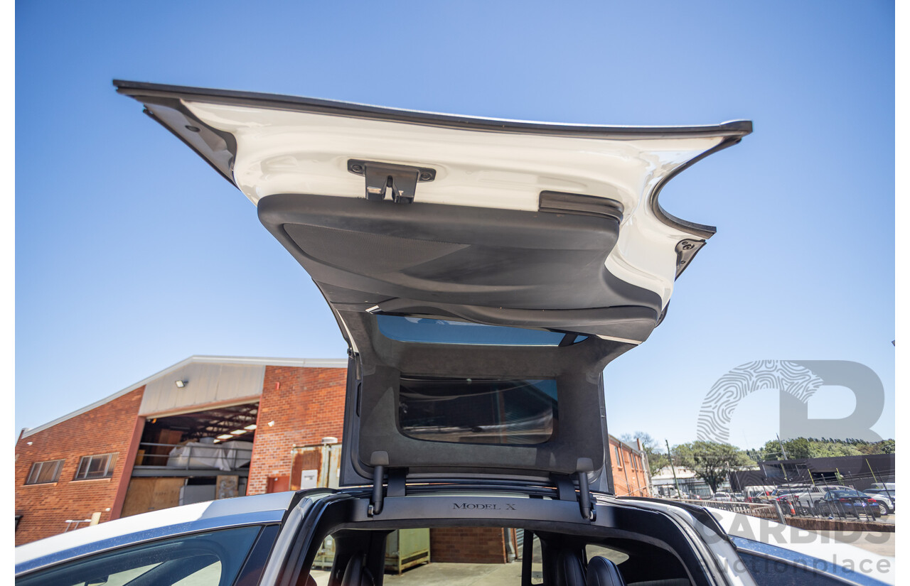 11/2016 Tesla Model X 90D (AWD) 75XB MY17 4d Wagon Pearl White Dedicated Electric EV 315kw - 7 Seater