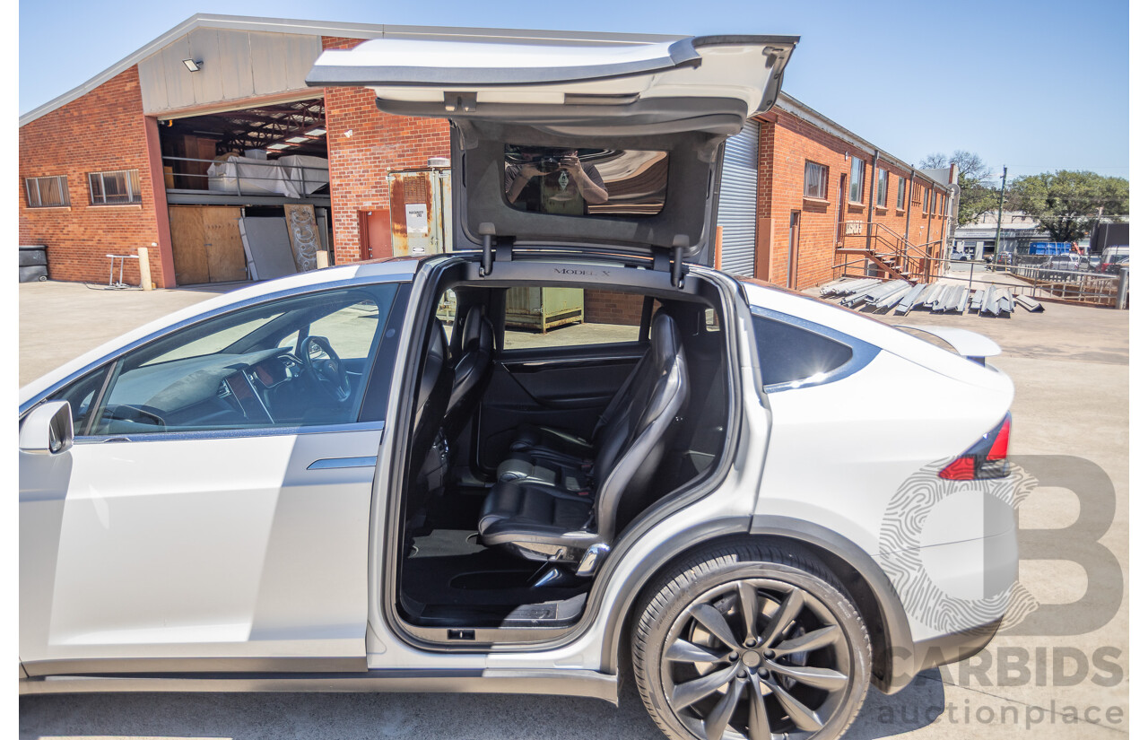 11/2016 Tesla Model X 90D (AWD) 75XB MY17 4d Wagon Pearl White Dedicated Electric EV 315kw - 7 Seater