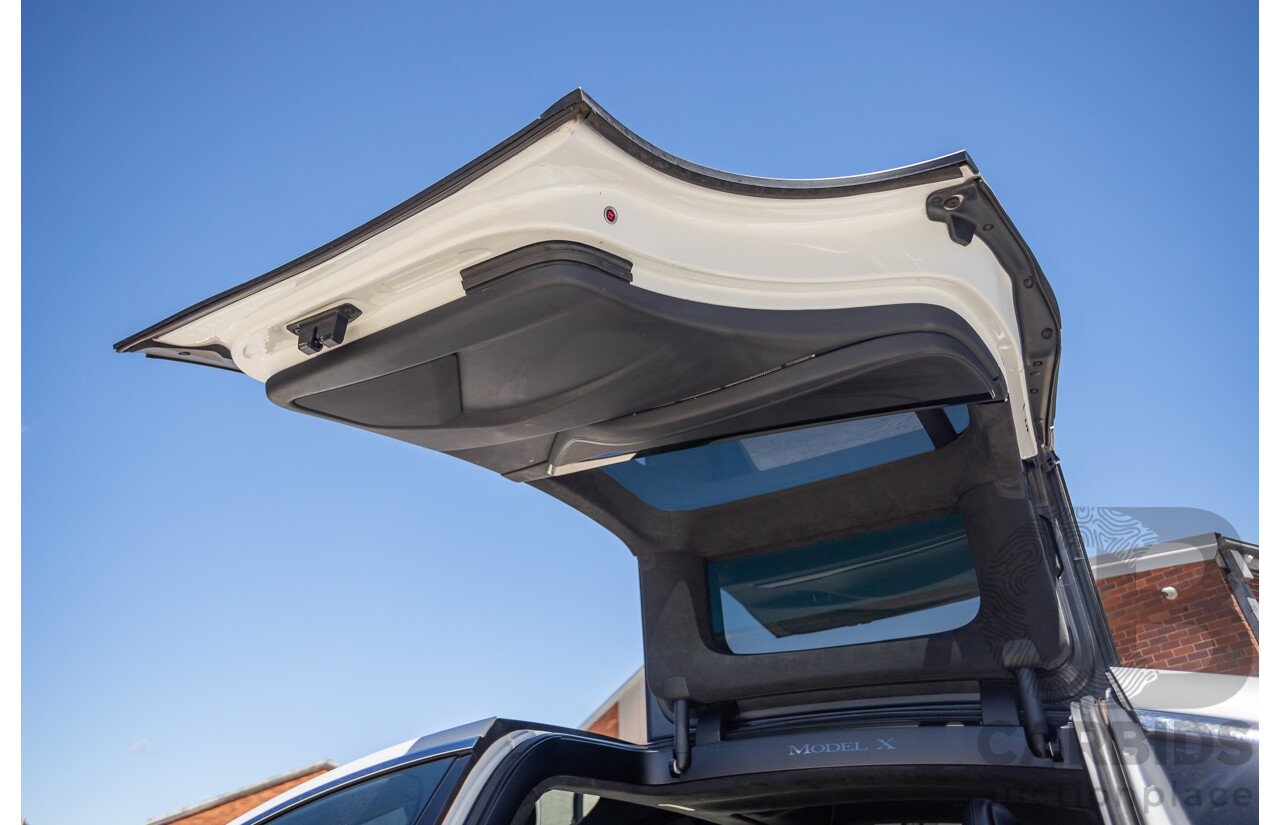 11/2016 Tesla Model X 90D (AWD) 75XB MY17 4d Wagon Pearl White Dedicated Electric EV 315kw - 7 Seater