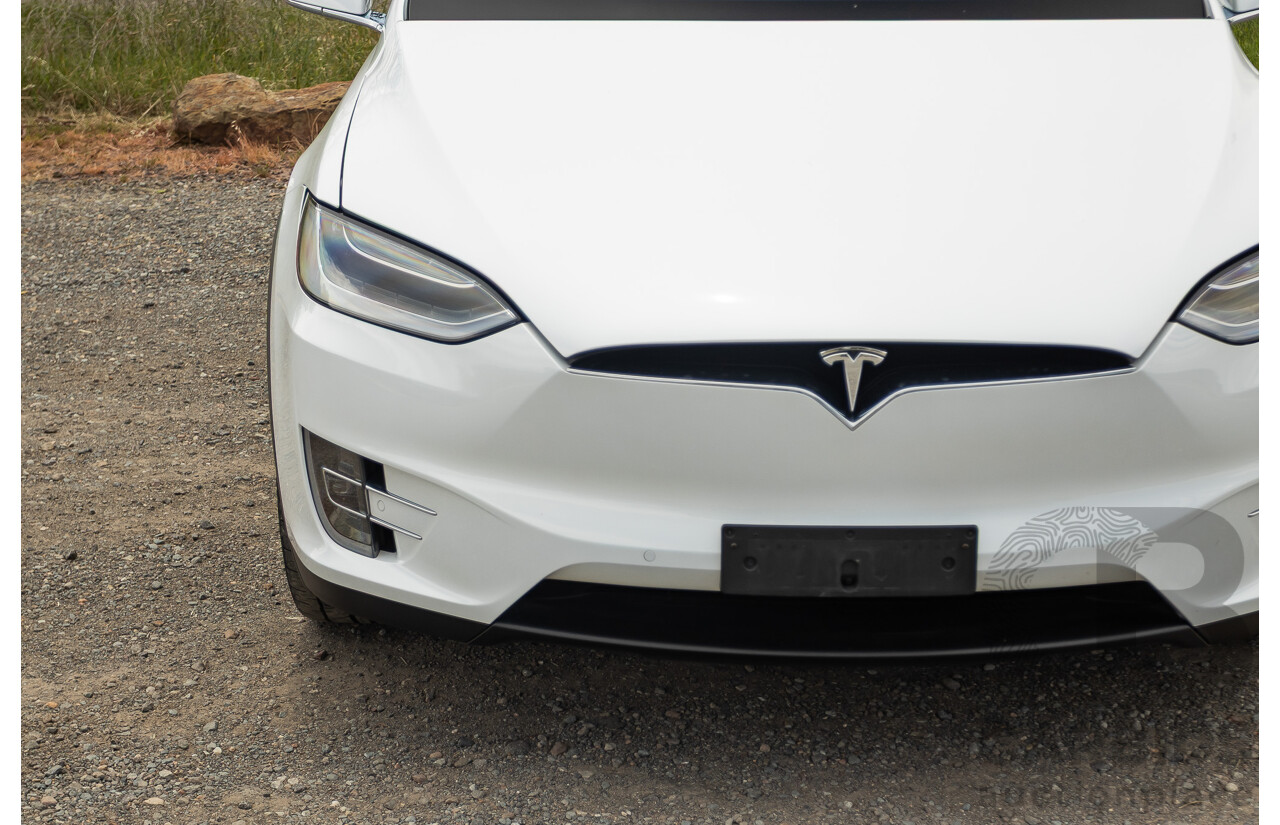 11/2016 Tesla Model X 90D (AWD) 75XB MY17 4d Wagon Pearl White Dedicated Electric EV 315kw - 7 Seater
