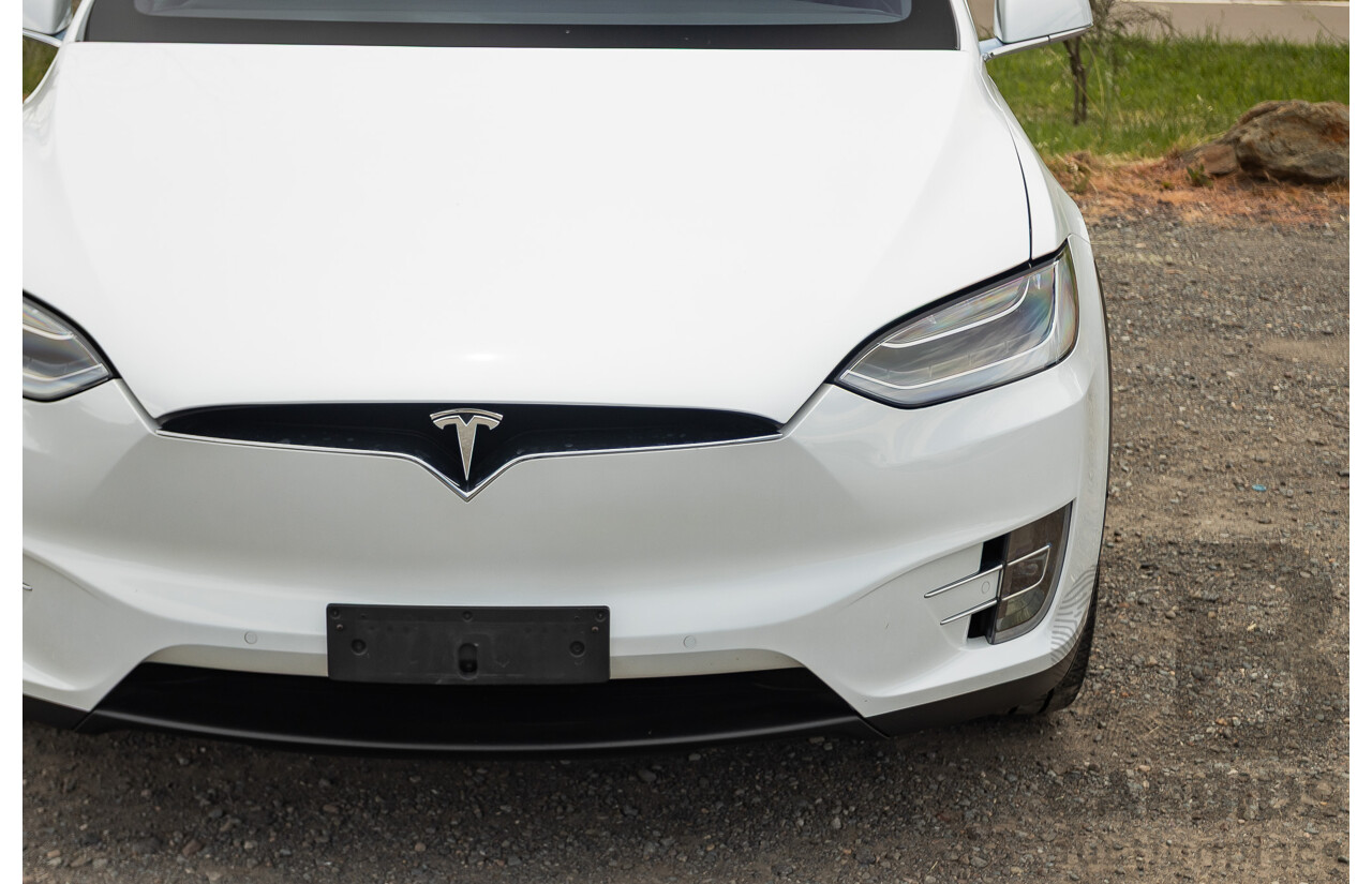 11/2016 Tesla Model X 90D (AWD) 75XB MY17 4d Wagon Pearl White Dedicated Electric EV 315kw - 7 Seater