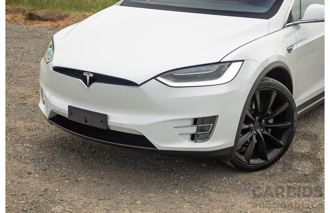 11/2016 Tesla Model X 90D (AWD) 75XB MY17 4d Wagon Pearl White Dedicated Electric EV 315kw - 7 Seater