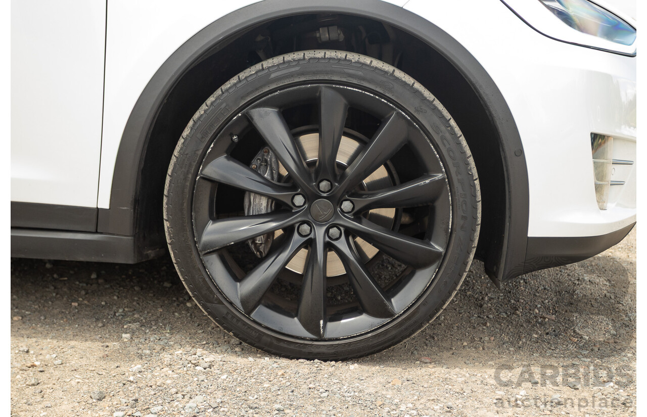 11/2016 Tesla Model X 90D (AWD) 75XB MY17 4d Wagon Pearl White Dedicated Electric EV 315kw - 7 Seater