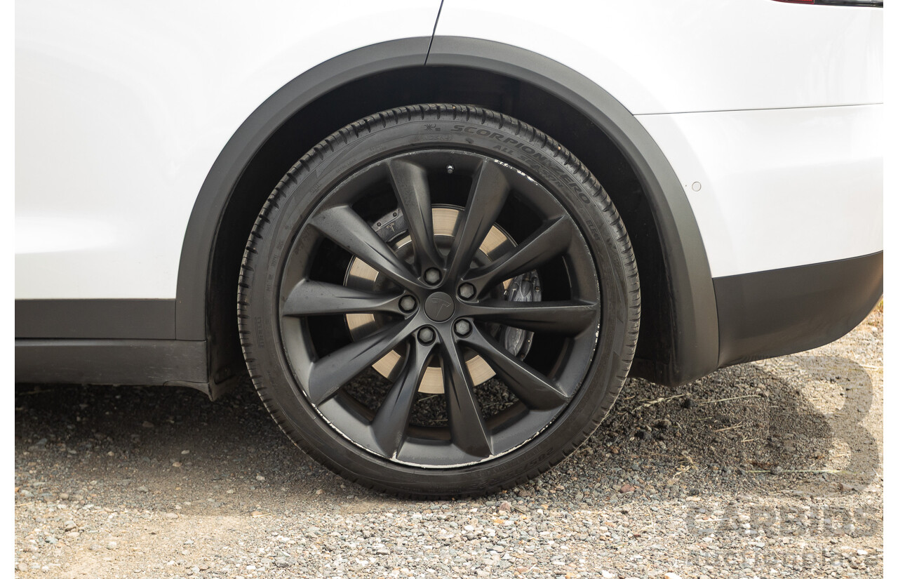 11/2016 Tesla Model X 90D (AWD) 75XB MY17 4d Wagon Pearl White Dedicated Electric EV 315kw - 7 Seater