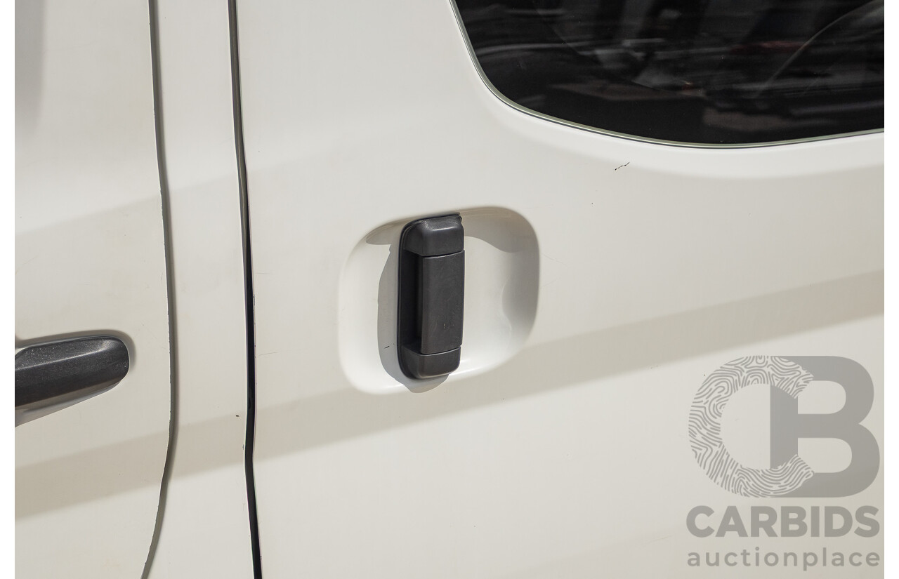 09/2019 Toyota Hiace LWB GDH322R 4d Commuter Bus French Vanilla White Turbo Diesel 2.8L