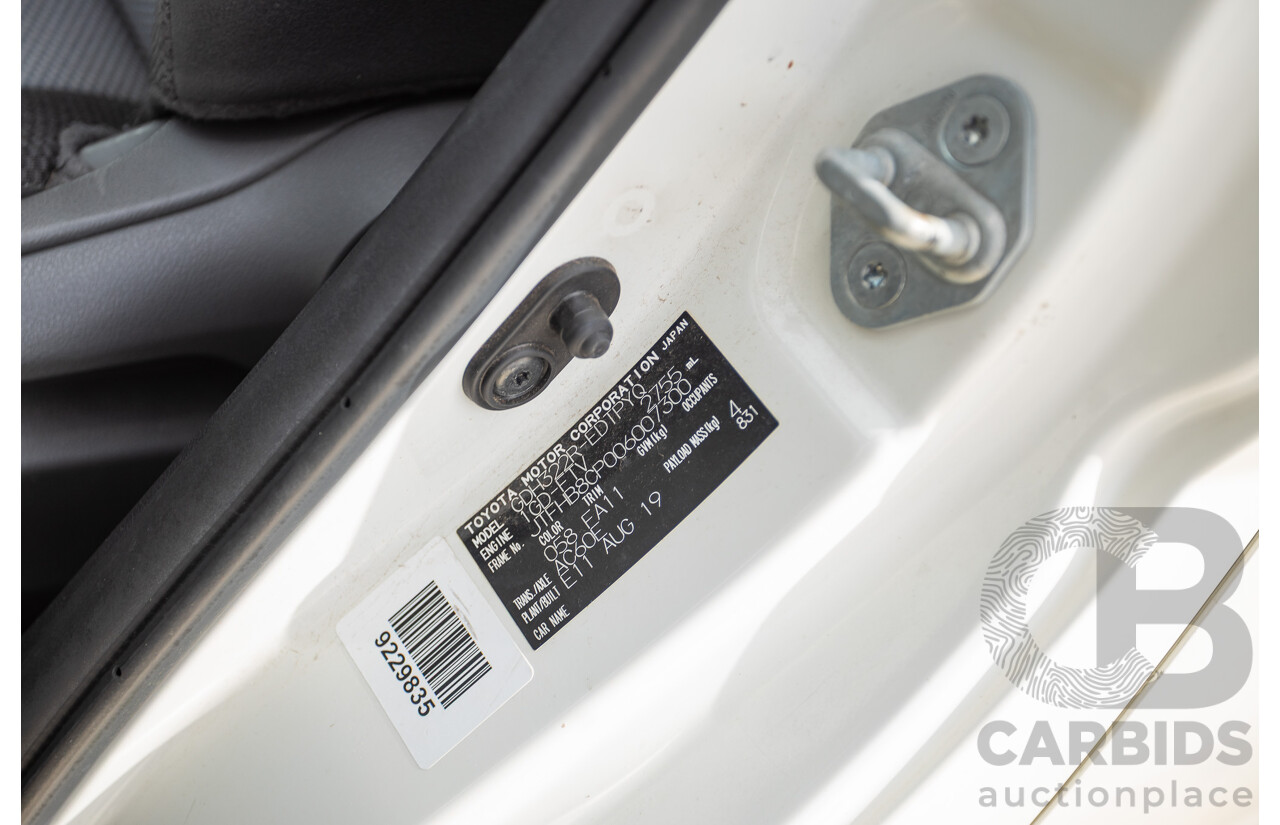 09/2019 Toyota Hiace LWB GDH322R 4d Commuter Bus French Vanilla White Turbo Diesel 2.8L