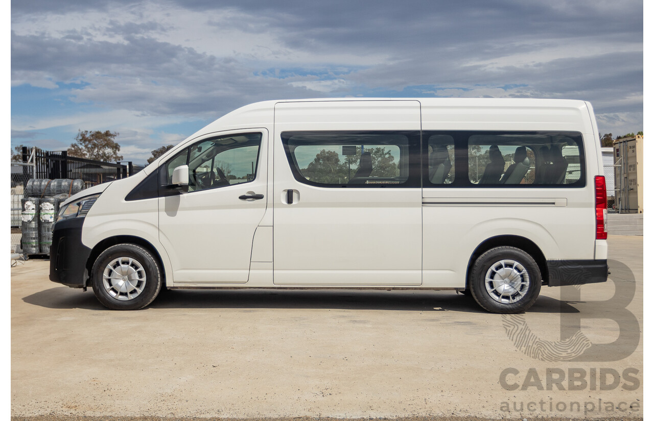09/2019 Toyota Hiace LWB GDH322R 4d Commuter Bus French Vanilla White Turbo Diesel 2.8L