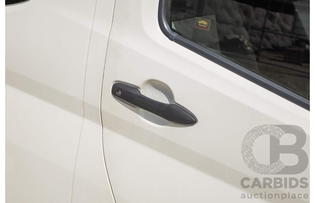 09/2019 Toyota Hiace LWB GDH322R 4d Commuter Bus French Vanilla White Turbo Diesel 2.8L